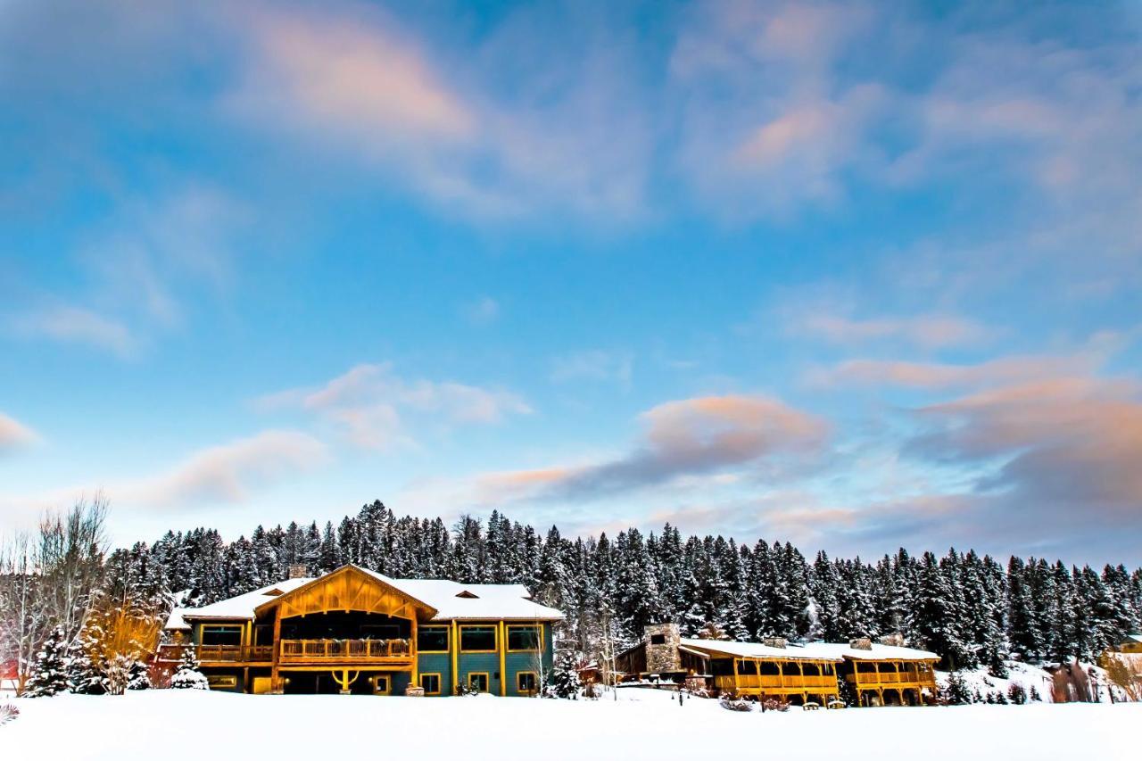 Rainbow Ranch Lodge Big Sky Exterior photo